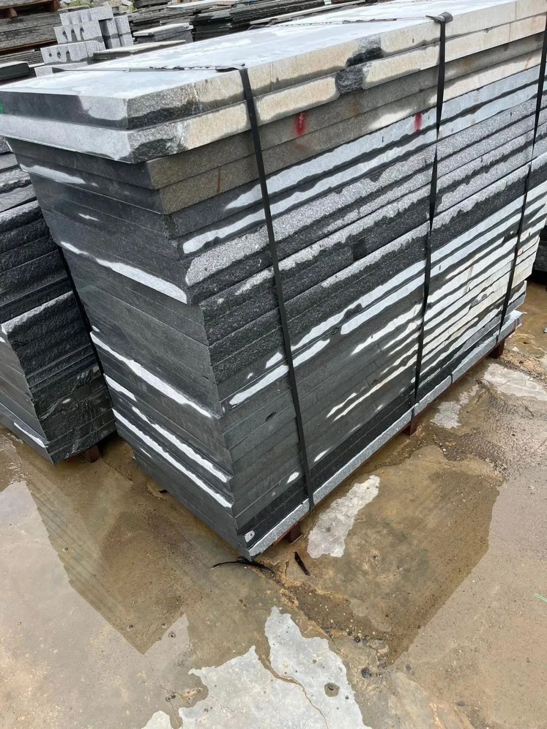 3公分厚300×600石材:芝麻黑、芝麻灰、芝麻白花崗巖種類及價(jià)格(圖8) 3公分厚300×600石材:芝麻黑、芝麻灰、芝麻白花崗巖種類及價(jià)格(圖8)