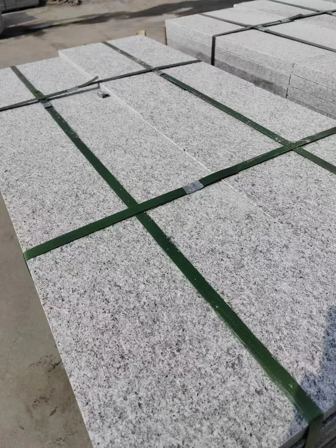 3公分厚300×600石材:芝麻黑、芝麻灰、芝麻白花崗巖種類及價(jià)格(圖16) 3公分厚300×600石材:芝麻黑、芝麻灰、芝麻白花崗巖種類及價(jià)格(圖16)