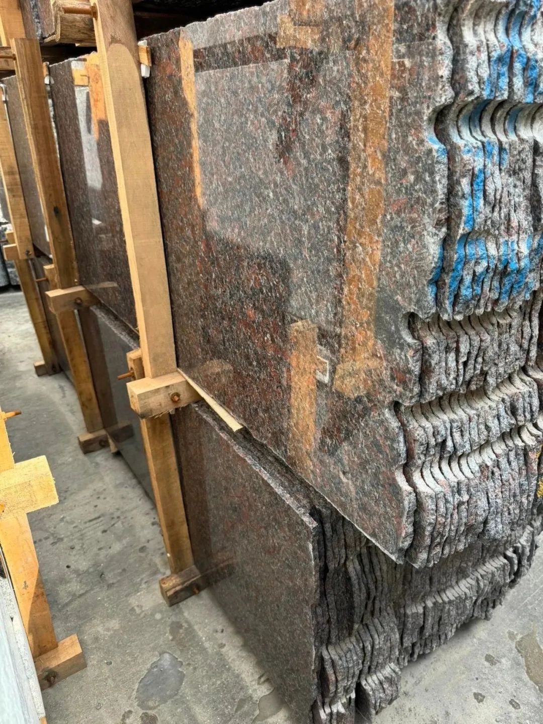 英國(guó)棕石材:黑棕與紅棕石材加工價(jià)格差異的原因分析(圖13) 英國(guó)棕石材:黑棕與紅棕石材加工價(jià)格差異的原因分析(圖13)