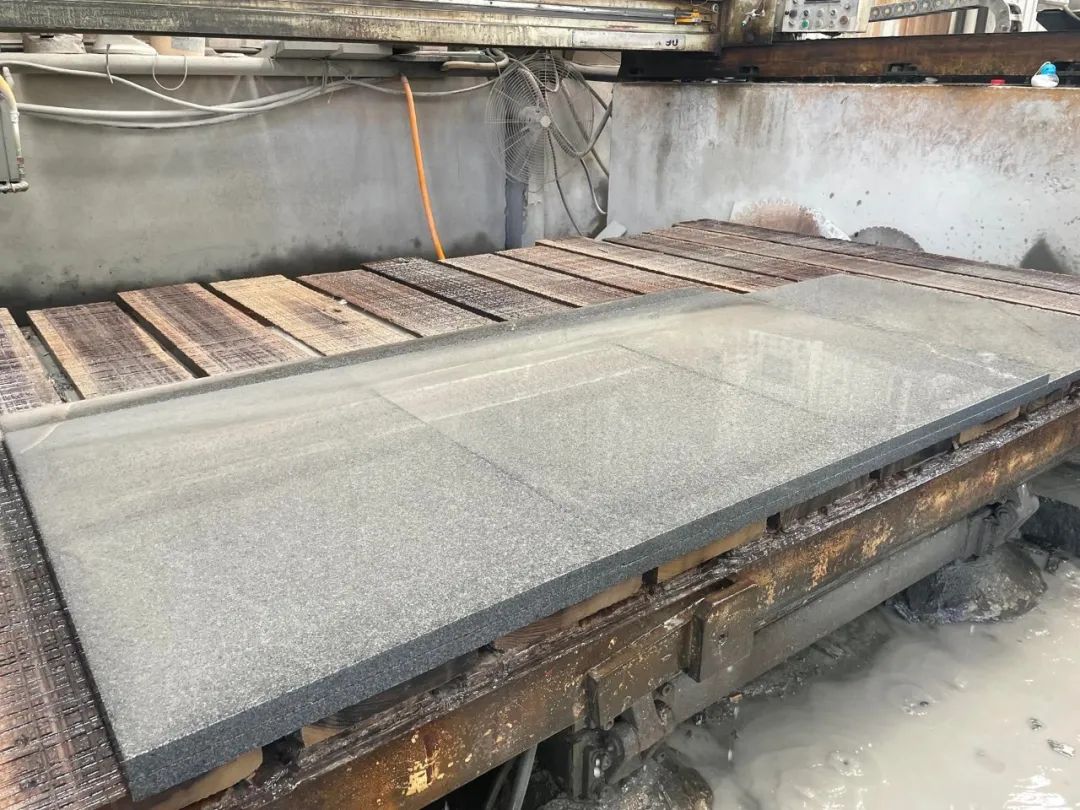 山東g654芝麻黑、章丘黑石材廠家怎么控制質量(圖9)