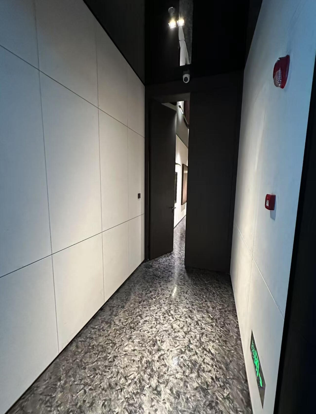 現代科技如何賦能傳統范思哲黑大理石開采？(圖3)