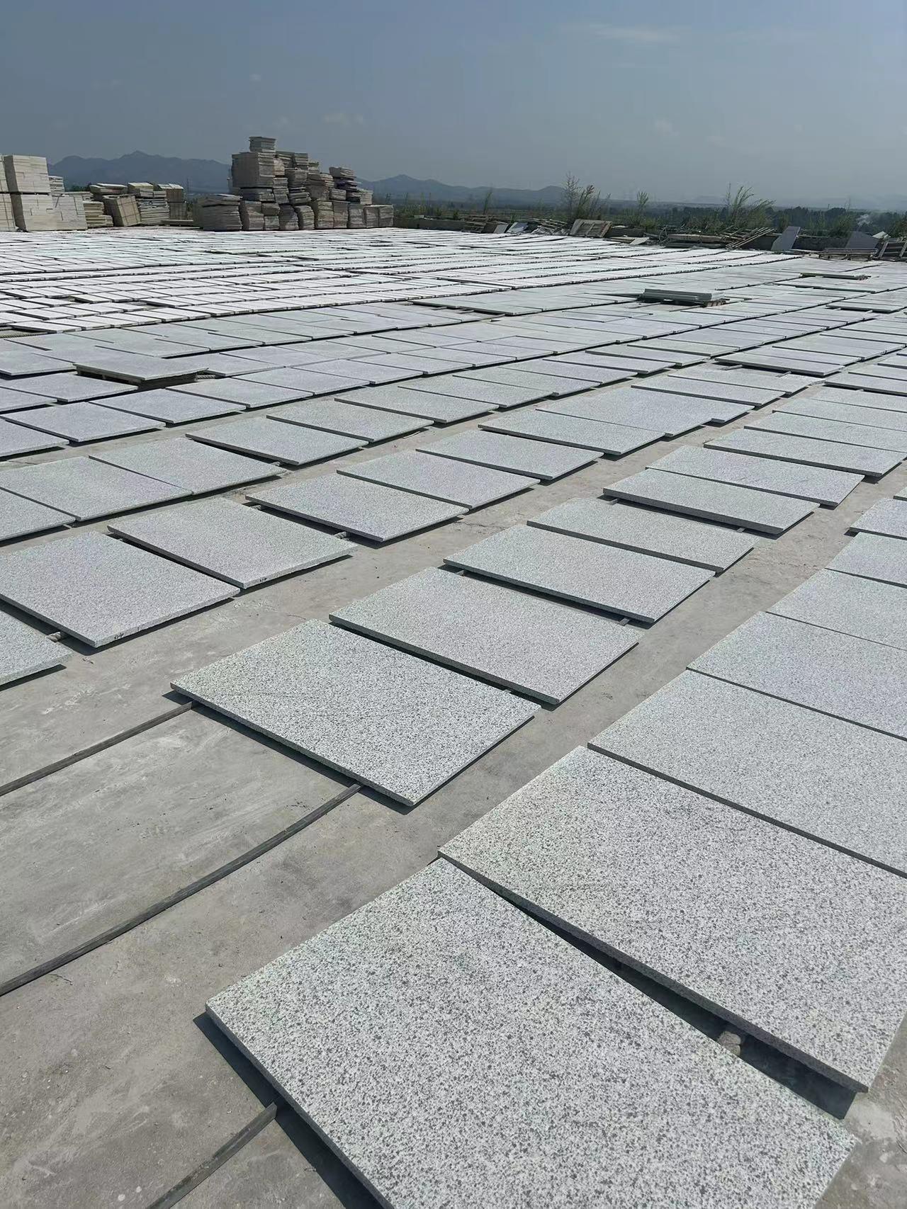 北京白麻石材加工工藝與山東白麻區別(圖3) 北京白麻石材加工工藝與山東白麻區別(圖3)