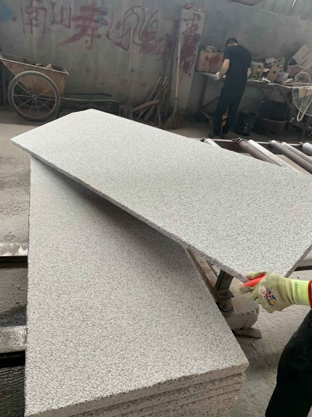 大花白麻石材色差與北京白麻比較(圖2) 大花白麻石材色差與北京白麻比較(圖2)