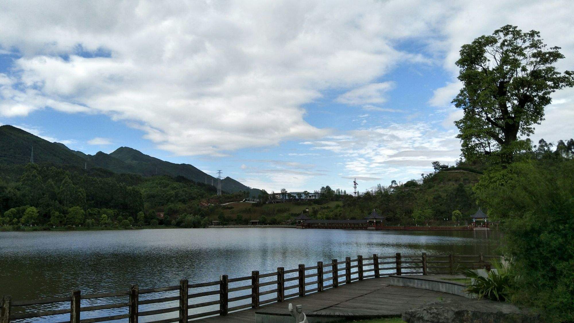 輕松制作個(gè)人簡(jiǎn)歷，讓你的求職過(guò)程事半功倍(圖1)