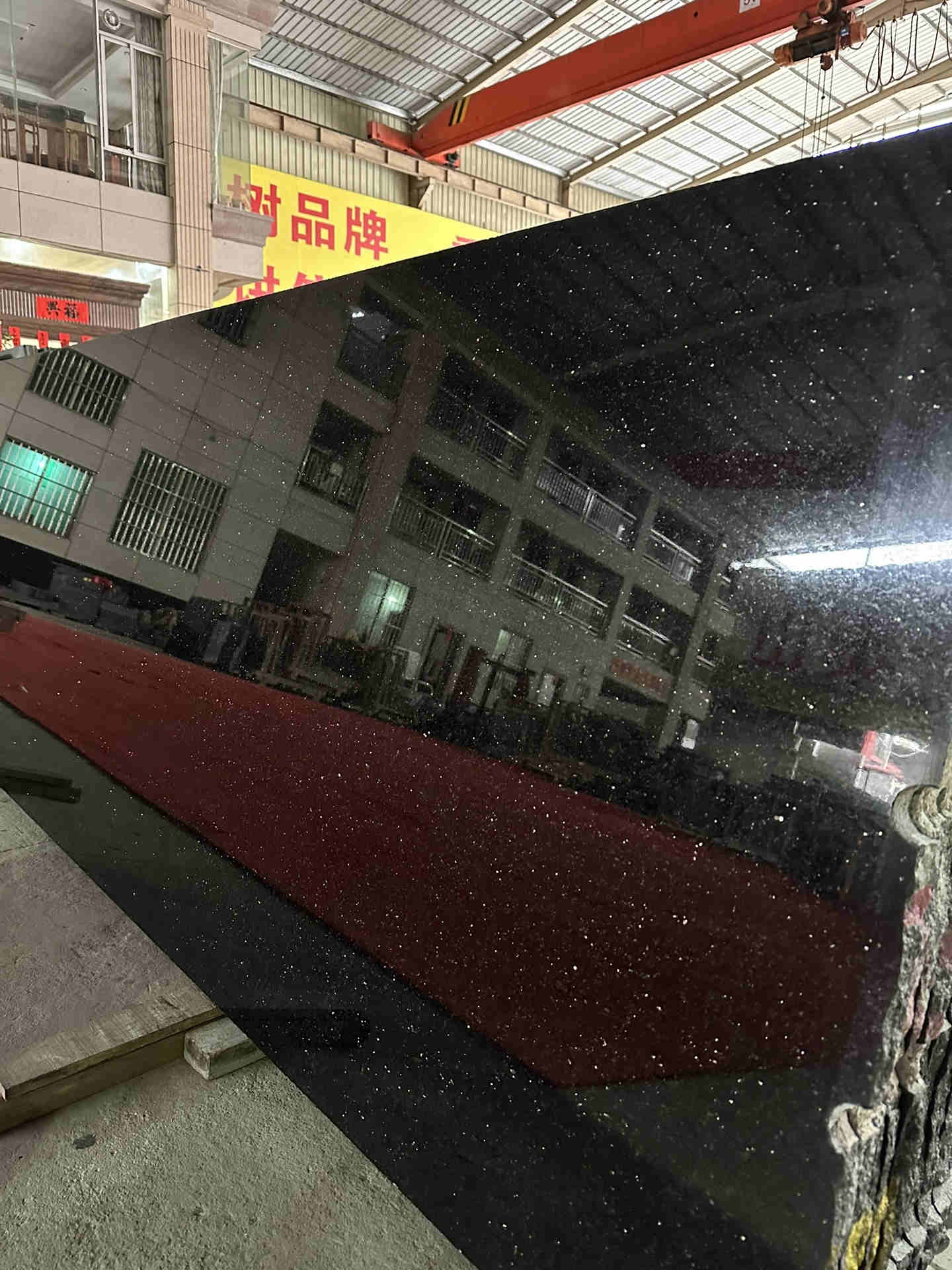 黑色石材浮雕