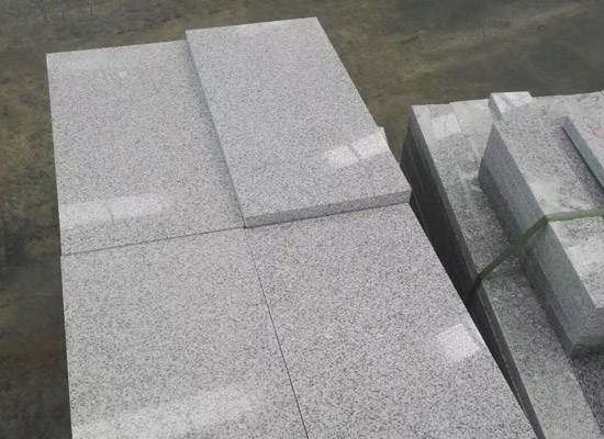 石材厚薄的優(yōu)缺點(diǎn)？不是越厚越好也不是越薄越好