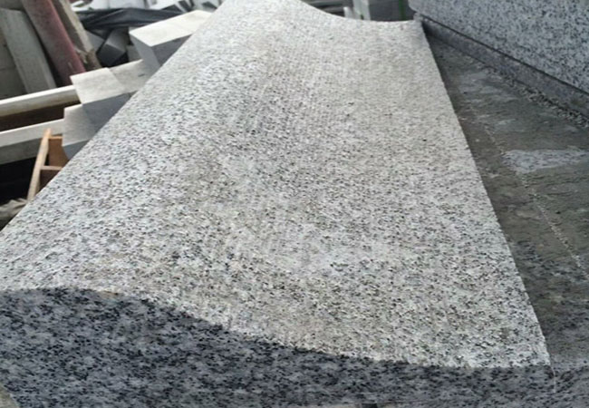芝麻黑花崗巖毛石價(jià)格多少