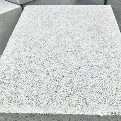 山東芝麻白荔枝面石鋪價(jià)錢(qián)多少一平